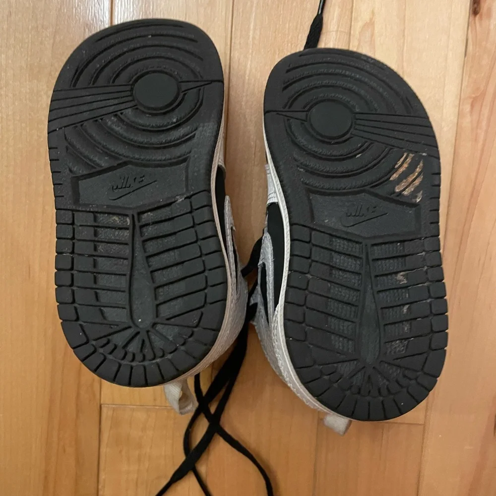 Kids Black and White Sneakers - Picture 2 of 4